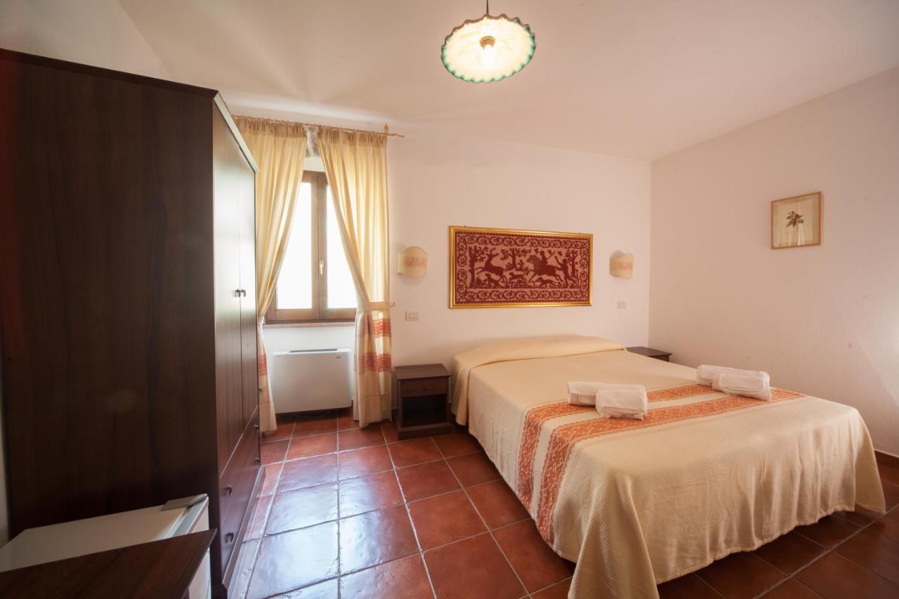 Affitta Camere Casa Delle Rose Villanova Monteleone Luaran gambar